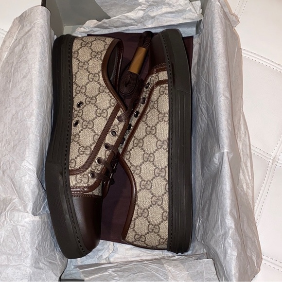 New classic dark brown GG Gucci sneakers, size 7 1/2 Gucci men, US 8.5-9 men - Picture 7 of 8